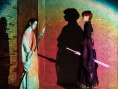 “前路迢迢，望君珍重，盼来日重逢”
这11小时，像在宏大的晦