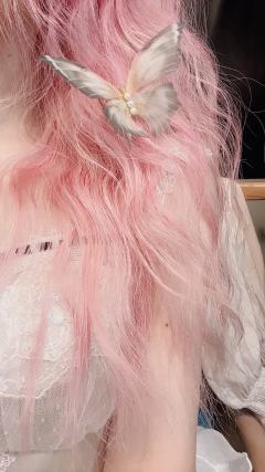 找老师改了个本人的同款粉发。太美了！！！