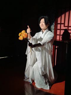 高长恭,你从来就没错,你身旁的那些他们也没错,是这个禽兽的时