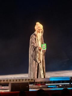 音乐剧版的剧情主要聚焦在龙虎山罗天大醮，还交代宝儿姐过去还是