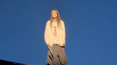 音乐剧版的剧情主要聚焦在龙虎山罗天大醮，还交代宝儿姐过去还是