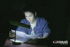 本场卡司  
柴华 饰演 赵赶鹅
陈喆 饰演 李建国
姚佳怡