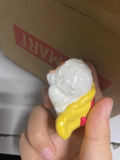 大家的毕奇蛋包饭也是这么脏吗？蹭都是红色和棕色的？还是本来就