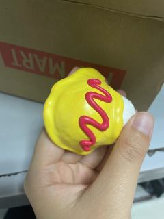 大家的毕奇蛋包饭也是这么脏吗？蹭都是红色和棕色的？还是本来就