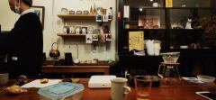 芦田家
去上海出差顺带去的咖啡店，也是看了企鹅的咖啡排名才去
