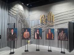 夜曲repo|枪炮中艺术家会死亡,那艺术呢?
和禁忌的色彩