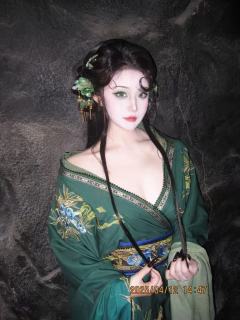 这个能玩吗？玩也玩得。
适合谁玩？适合啥本都没玩过的新手，玩