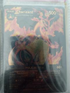 抽出了个喷火龙，我也最喜欢喷火龙。然后就出了三张卡。