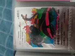 抽出了个喷火龙，我也最喜欢喷火龙。然后就出了三张卡。