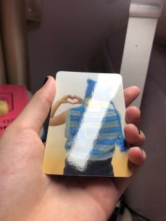 问真假
实物的颜色更浅一点