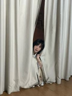 小春游最幸福的事就是拥有了如一这个姐姐!!
角色:春游
时