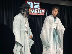 原本只是想着白嫖 谁能想到竟然开出王越和漆漆两个爆款呀!脱口