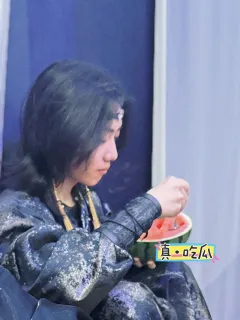 历史的脚步不会停歇
它会带着所有人走向既定的结局

若让我选