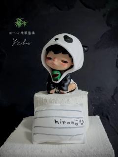 🐾Hirono小野改娃「无眠熊猫」

夜已深，窗外的世界渐