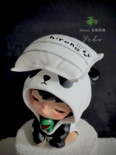 🐾Hirono小野改娃「无眠熊猫」

夜已深，窗外的世界渐