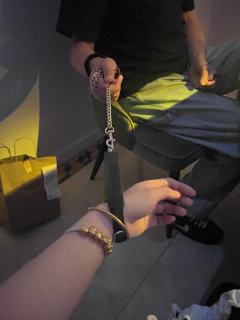 一场灵魂的自我对话。“我可以付出爱,但更渴望拥有爱” “我终