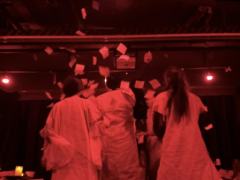 凡人百年 爱是秩序外的一瞬间

——————

一场酣畅淋漓