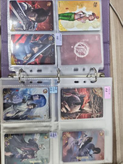 还在收录中！
看到不良人这款卡盒，我心中不由感叹，时间好快，转眼间画江湖之不良人竟然已经过了十周年，也正意味着它陪伴了我十年的青春……
从小只有动画片看的时候，画江湖系列的动漫偶然间出现在眼中，我就深