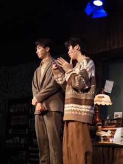 叶锐、唐浩瑜、文亮棋
这组新卡很有意思!
叶锐老师真的好可爱