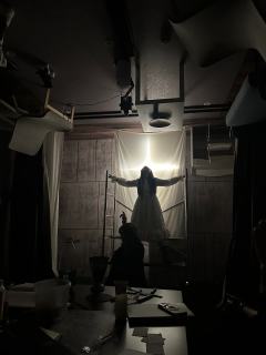 dm杀疯了！
以为是纯恐怖推理本，没想到故事还是有点剧情的，
