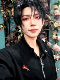 整个人碎碎的,太痛了🥹
卡司——
羌青瓷:阿鹿
奥丁:n