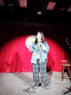 赫兹星球——快乐星球😎
🌟爆笑亮点
周六下午去了新天地时