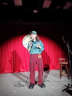 赫兹星球——快乐星球😎
🌟爆笑亮点
周六下午去了新天地时