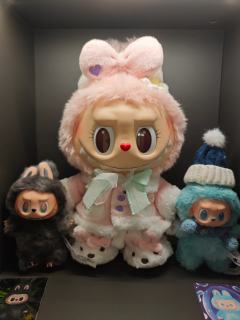 非常幸运抢到一端LABUBU前方高能，第一次拆到亲生隐藏。给