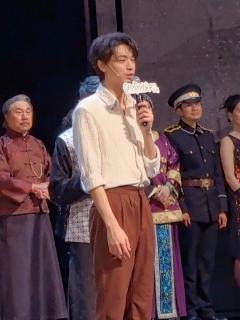 ❤嗨,我是爱看剧荣,德云社居然跨界来演话剧《卿卿误我》了,这
