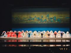 21年送票的青绿没看，22年上春晚后就一票难求了，佛系到过了