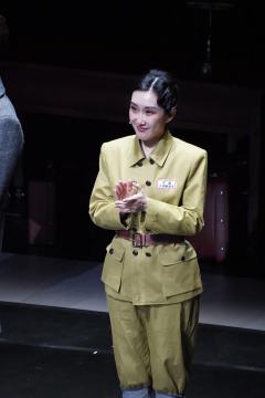 #速记员 2025.04.12 午晚场
二楼挂壁,兰心起