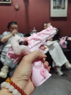 流氓叙事四人版,雪中行依然诚意满满。
全员小黑屋开场,之后每
