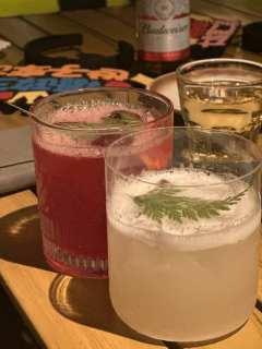 我们躲起来,不要被命运找到。
体验角色:阿绿姑娘
剧本类型: