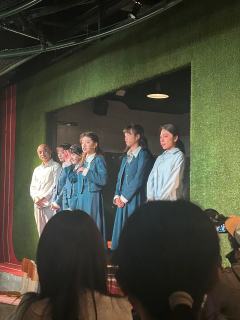 演员都很好，故事内核是好的，但是总觉得是日本校园的故事隔的有