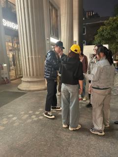 很喜欢，适合小剧场，而且这场卡司特别好，会二刷
