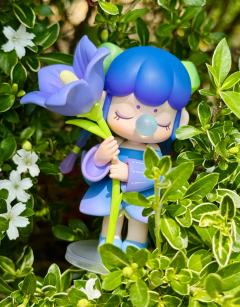 花间集丨手握桔梗花的仙子，太好看了！ 

慵懒的桔梗少女
向