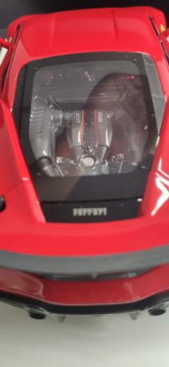 1:18法拉利488红色真的太好看了 这个漆面非常好看