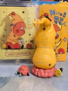 星星人一代，我的脑子呢？🧠
第一只娃证件照😘
等你回来，