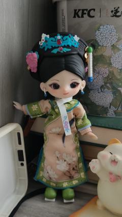 往事暗沉不可追，来日之路光明灿烂