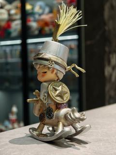 小野仗剑天涯改娃，小小勇士梦
金属齿轮咬碎月光时，我的被窝便