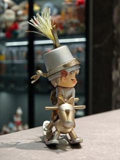 小野仗剑天涯改娃，小小勇士梦
金属齿轮咬碎月光时，我的被窝便