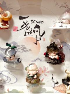 自制【一盏风月】展示框
之前用透明展示盒太笨重而且占地方,这