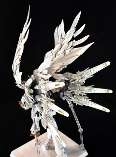 大班8827白雪姬笔涂半光，板件自身是珠光漆面，所以半光可以