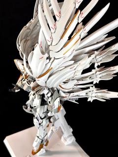 大班8827白雪姬笔涂半光，板件自身是珠光漆面，所以半光可以