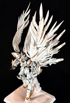 大班8827白雪姬笔涂半光，板件自身是珠光漆面，所以半光可以