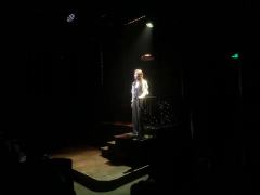 《连璧》音乐剧在上海第一百货7楼剧场演出，地理位置好，交通方