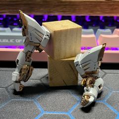 Rg艾比安，有万代的mg交叉配色就直接拿来抄作业了