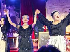 侯爵夫人(杨震)和伯爵先生(唐俪宁)的表演都很精彩呀!因为场