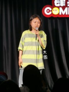 到场晚了一点点，没有听到开场演员丁木的表演！希望下次再见！！