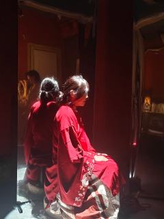 “守护江阴，义不容辞”“方生方死，方死方生”
角色：方圆
剧